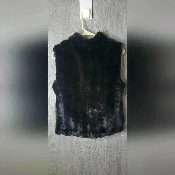 Loft size small black faux fur vest. Acrylic & polyester blend. - Picture 3 of 3